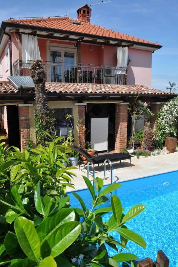 Family Friendly With A Swimming Pool Fratrici, - 14384 *