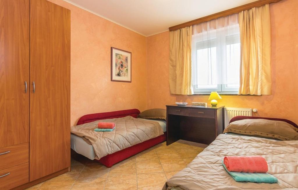 Apartment Family Friendly With A Swimming Pool Fratrici, - 14384